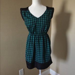 Junior Girls BeBop Medium Black/Green Dress